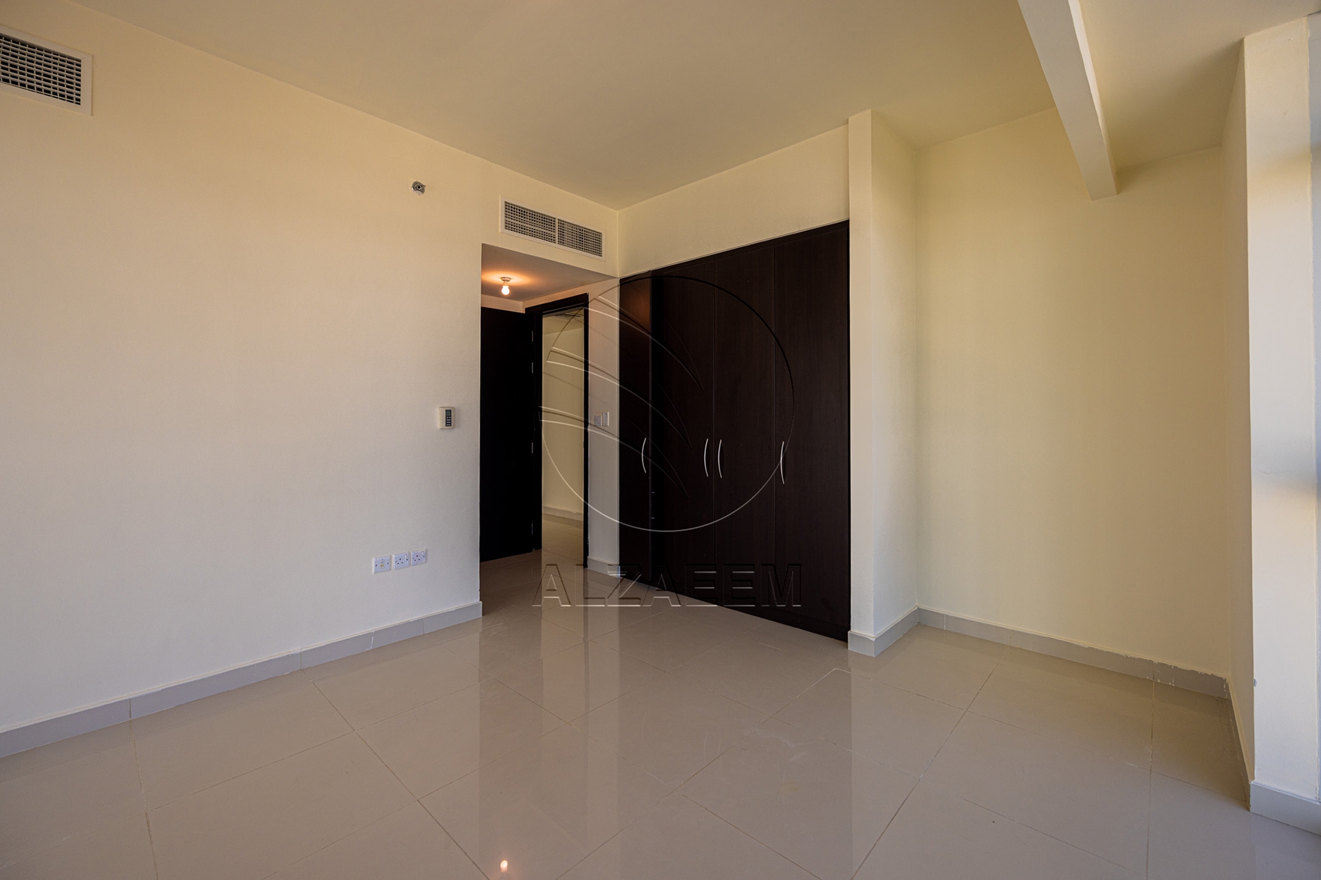 √ Exclusive | VACANT | Corner 2+S | 4 Payments √