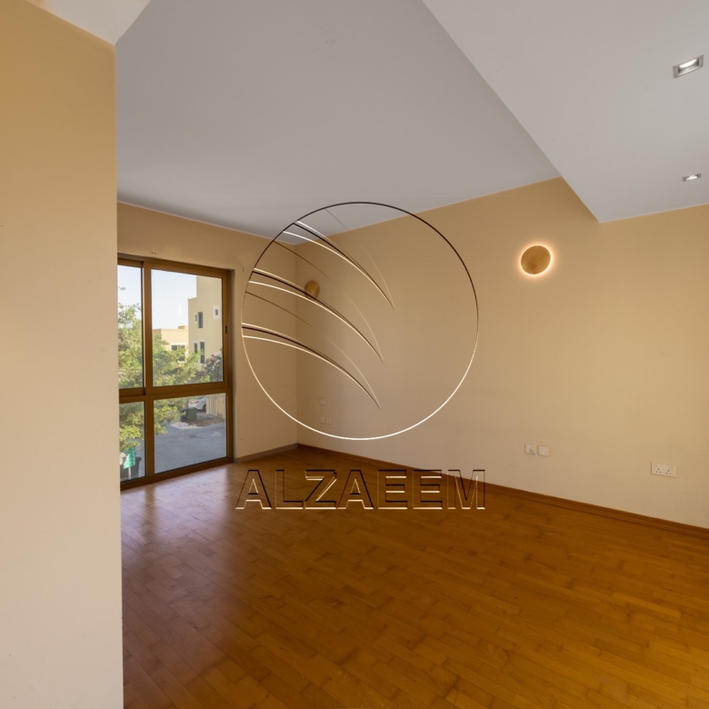 Hot Deal | Vacant | Type S -4BR TH