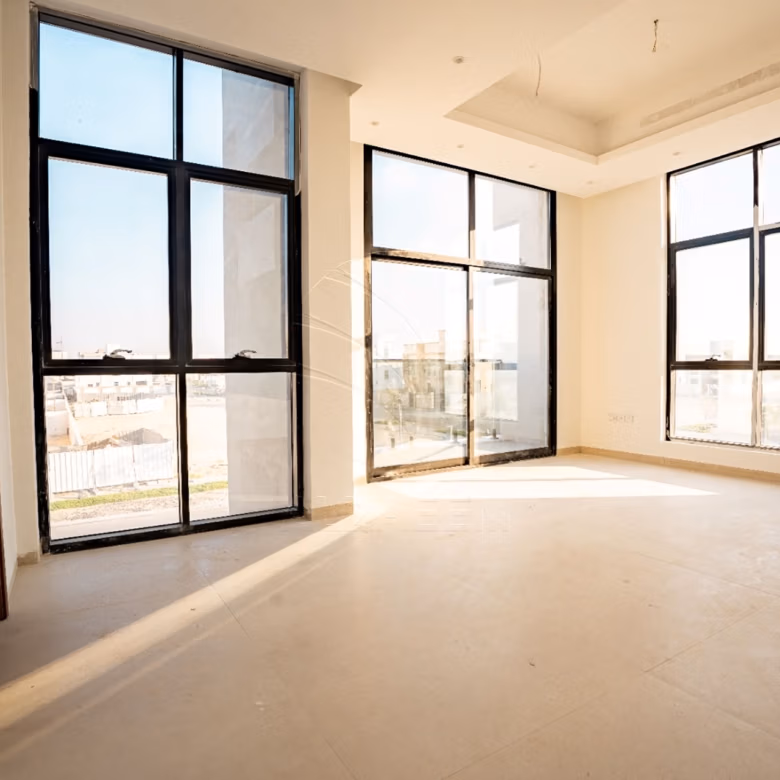 √Single Row l Landscaped l 2Y Maintenance free√
