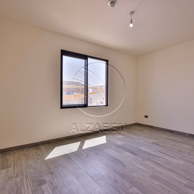 Double Row | Mid Unit | A New Family Home!