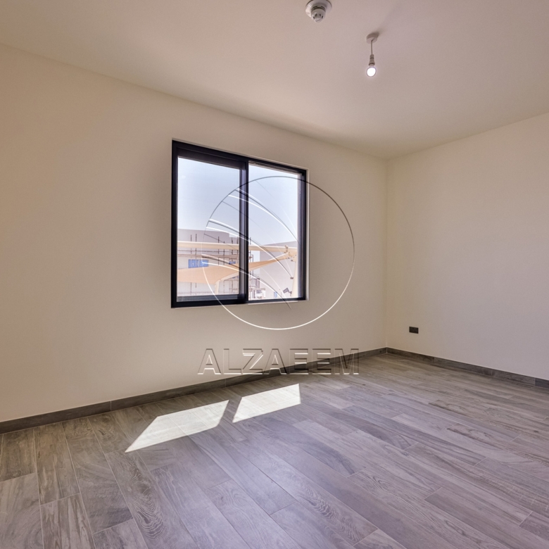 Double Row | Mid Unit | A New Family Home!