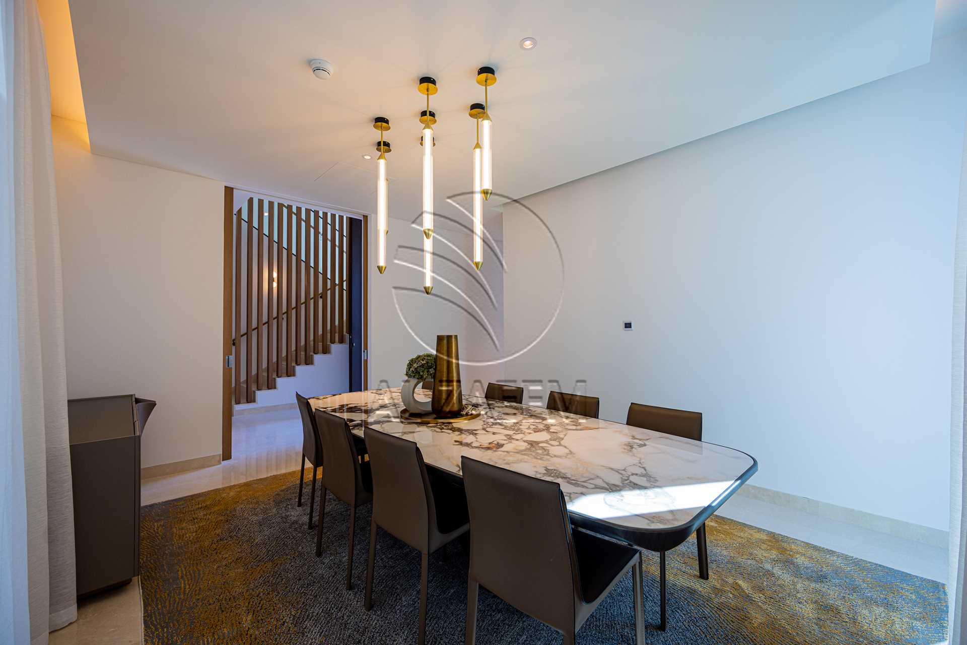 √1005 Sqm Plot! High Ceiling | Single Row Corner √