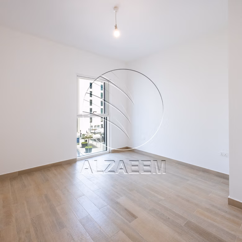 VACANT | Partial Canal View | Flexi Payments
