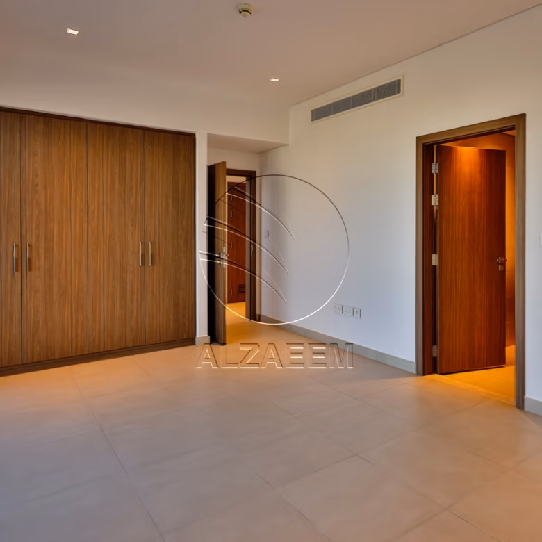 Single Row Corner | Ready to Move | PRIME LOCATION