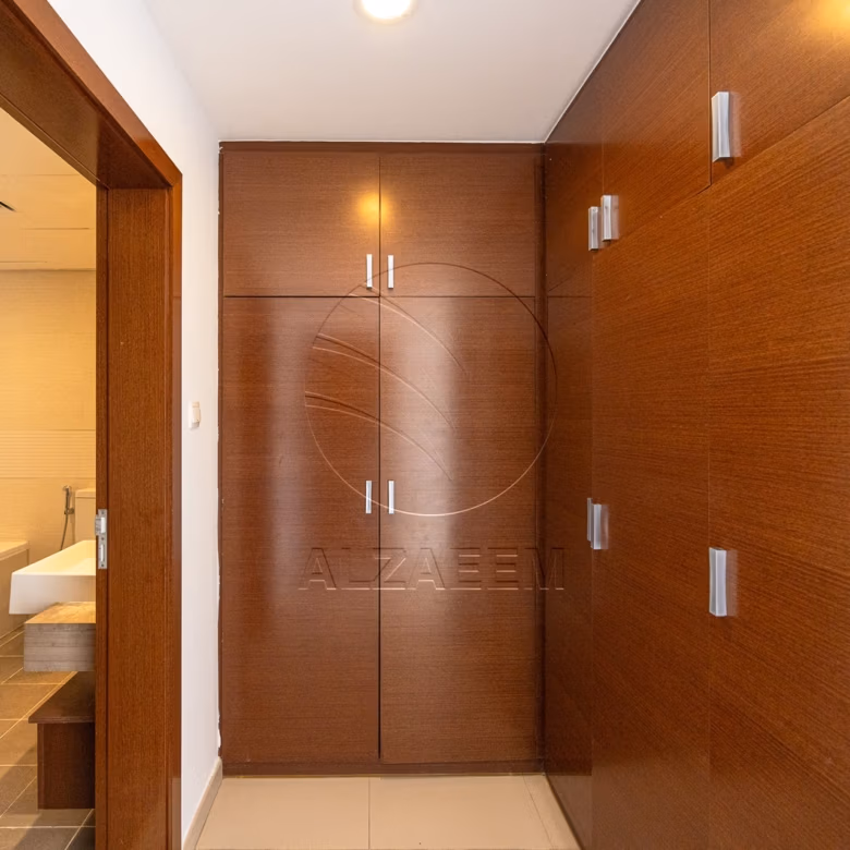 Exclusive! 2BR+Maid | Community View
