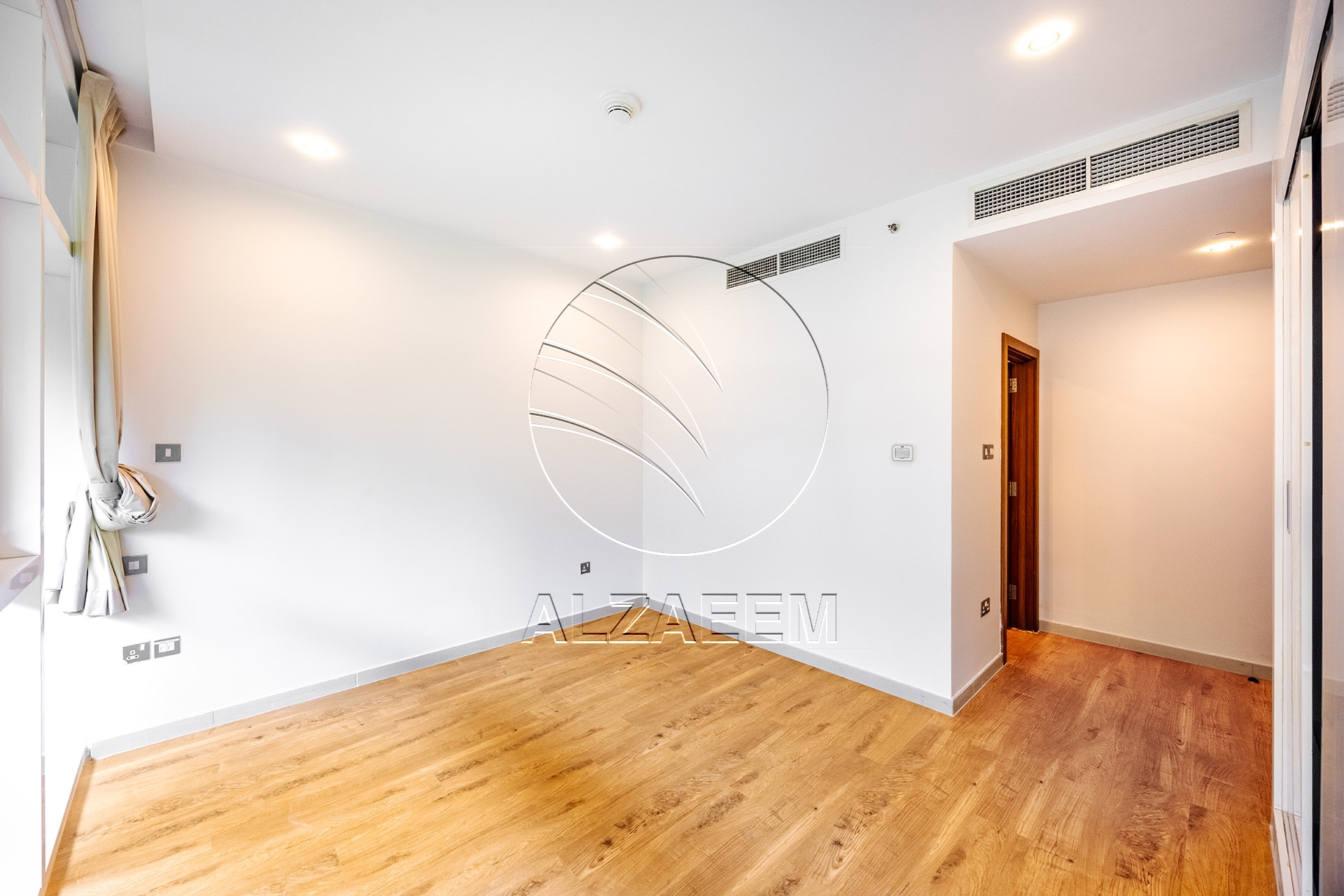 Hot Deal! VACANT | Accessible Unit | Big Terrace
