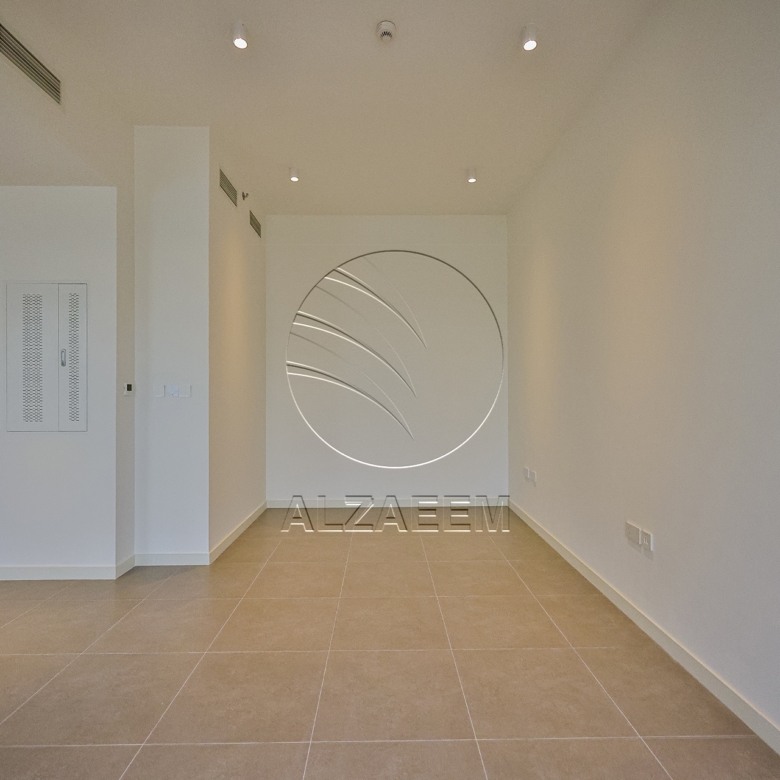 Move in Ready | High Floor | Stunning Sea View