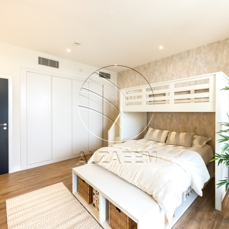 VACANT! 4BR Penthouse | Luxury Living