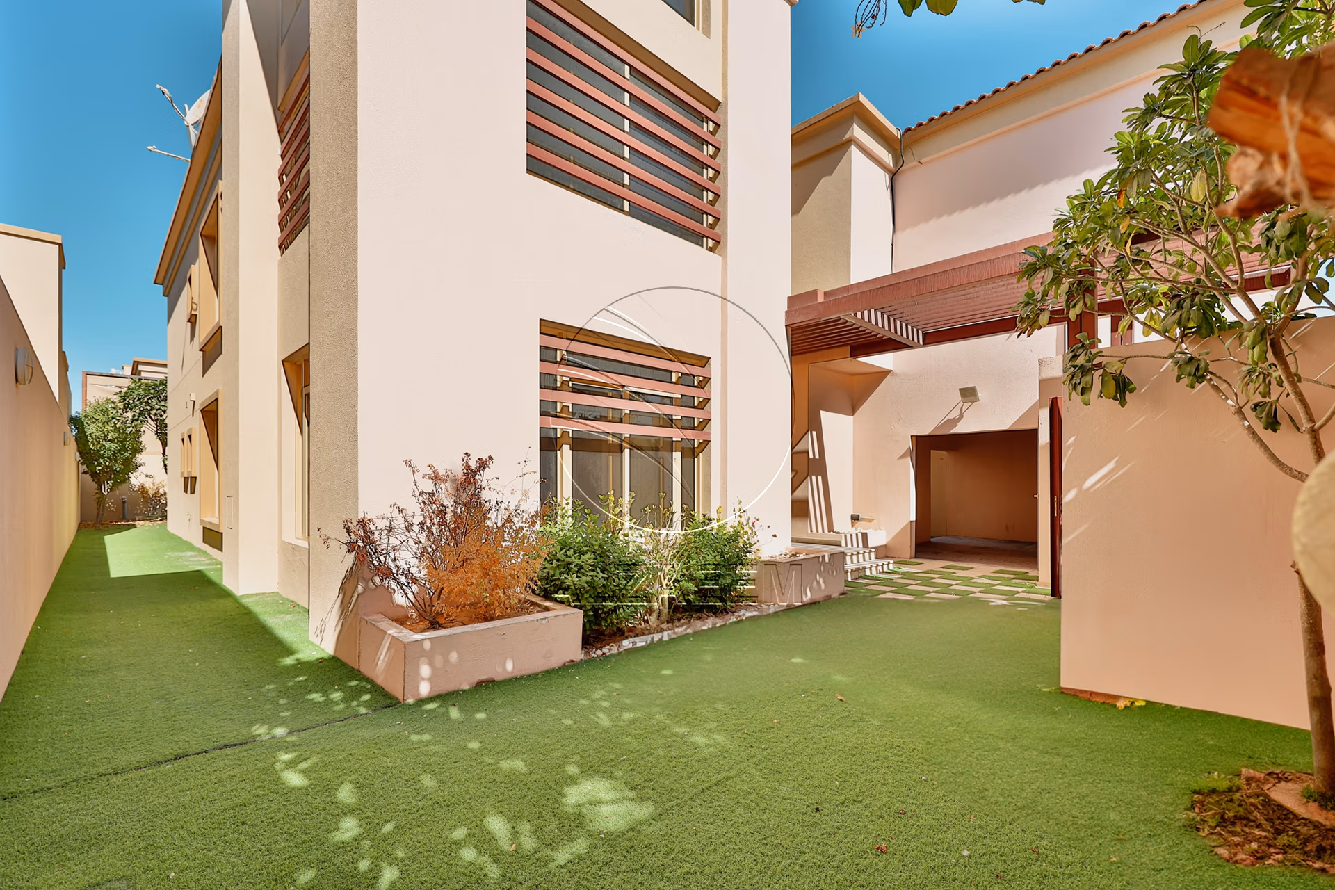 Vacant | Private Pool | For Investment or End Use
