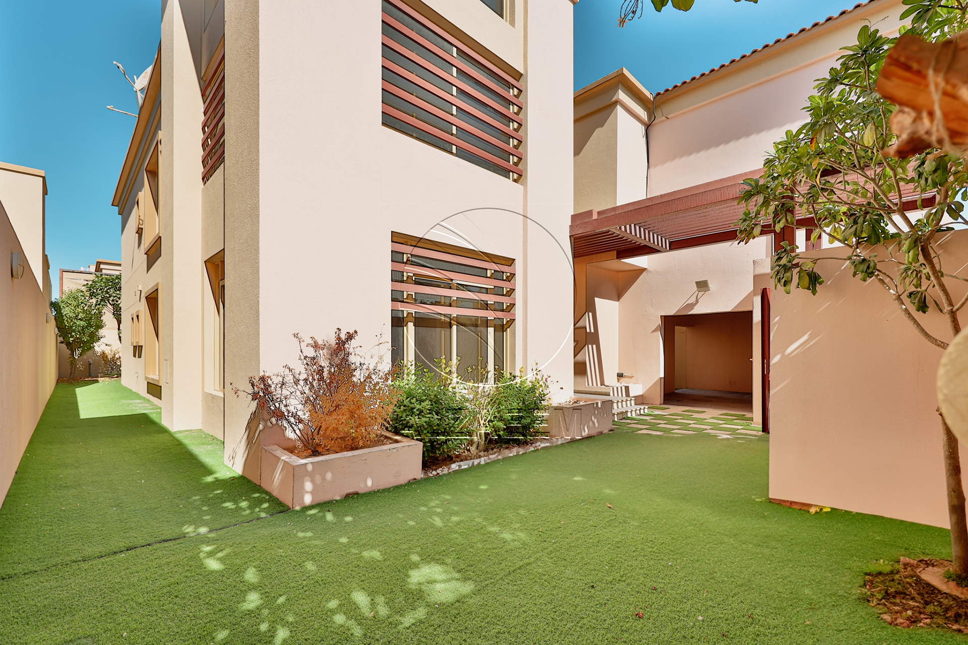 Vacant | Private Pool | For Investment or End Use