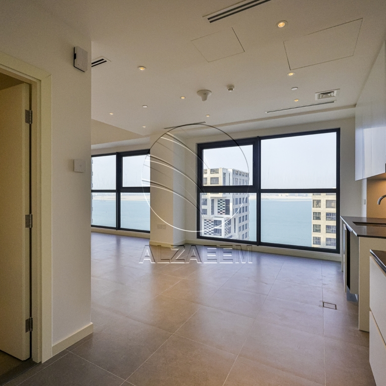 Move in Ready | High Floor | Stunning Sea View
