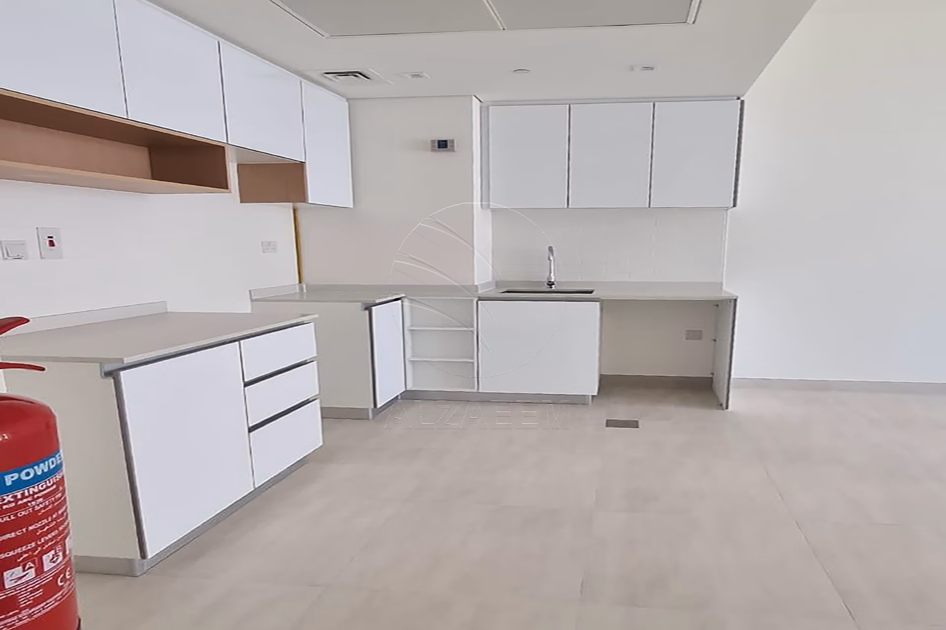 √ Waterfront Views | High Level and Vacant Unit √