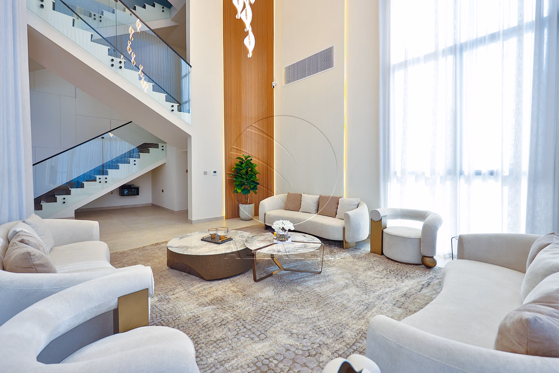 √ Single Row End | High Ceiling | Luxury Living √