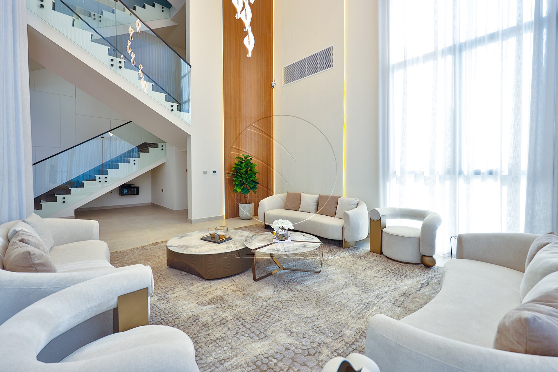 √ Single Row End | High Ceiling | Luxury Living √