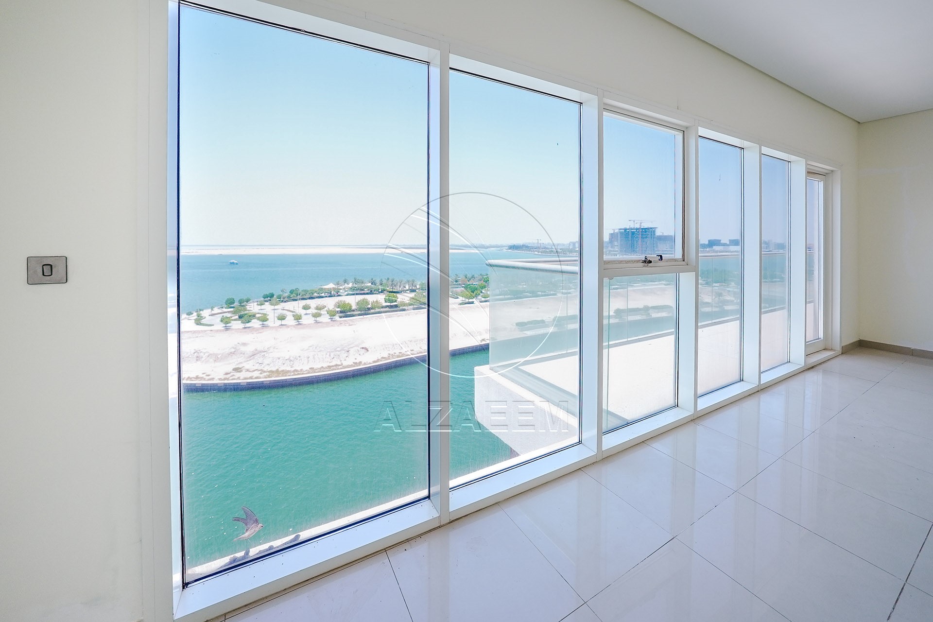 TOP FLOOR | Full Sea View | Move-in Ready