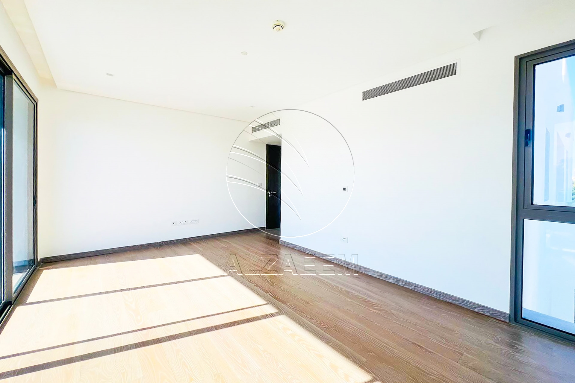 Corner | Single Row | Type 4F | Pool + Golf view