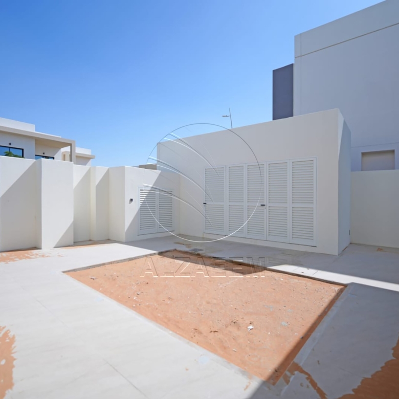 Luxurious Villa with Full Golf Course View