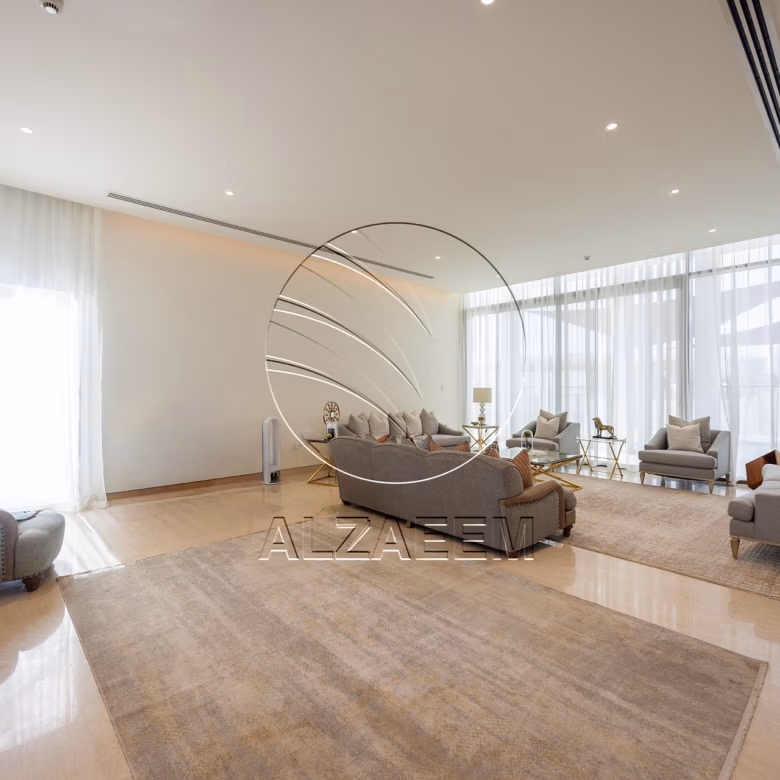 CORNER 5BR Villa with Pool | Landscaped Garden