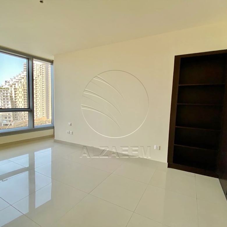 1BR+1 | UPCOMING | Facing the Vibrant Community