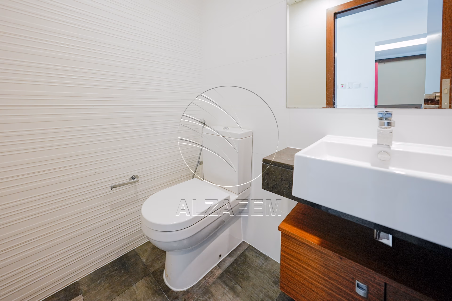 High Level | Panoramic Views | Up to 2 Payments