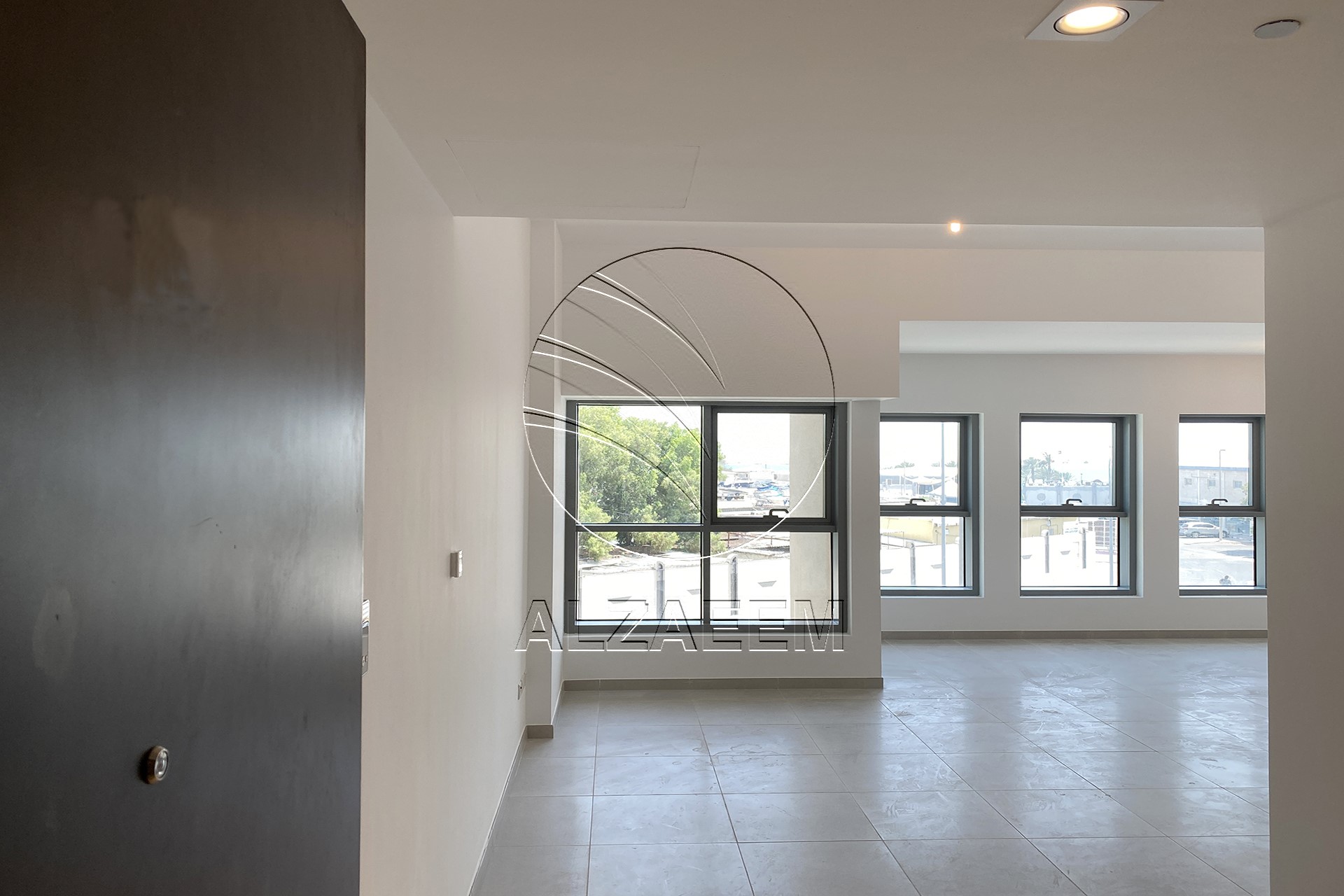 Luxury Living | 2 payment – 3+Maid | Vacant