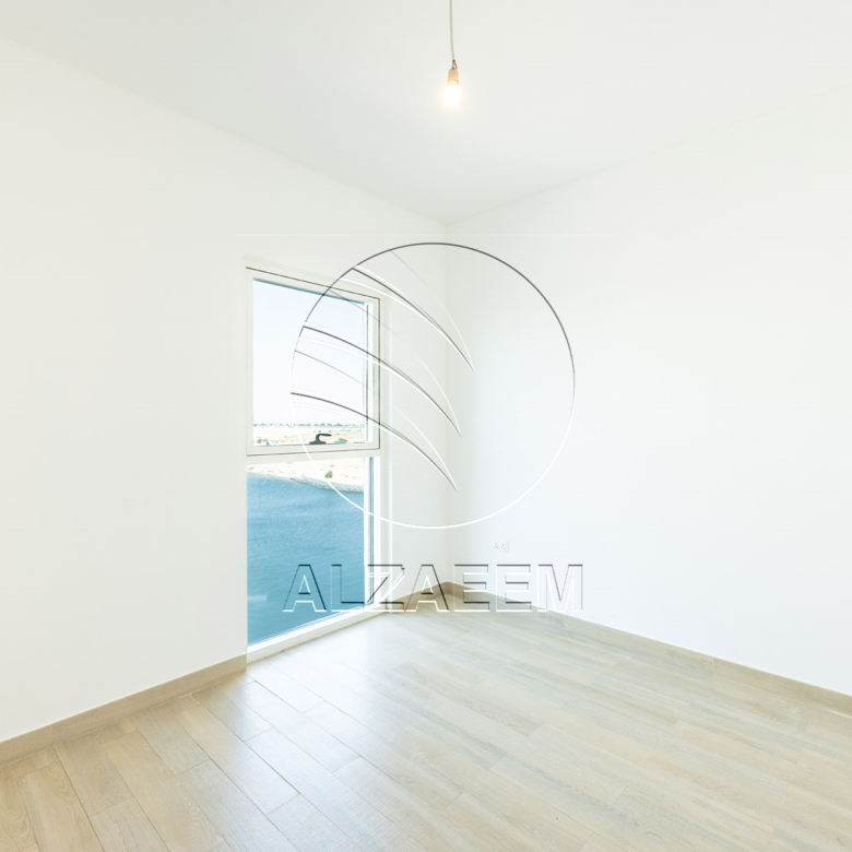 √ Full Canal View | HIGH LEVEL | VACANT √
