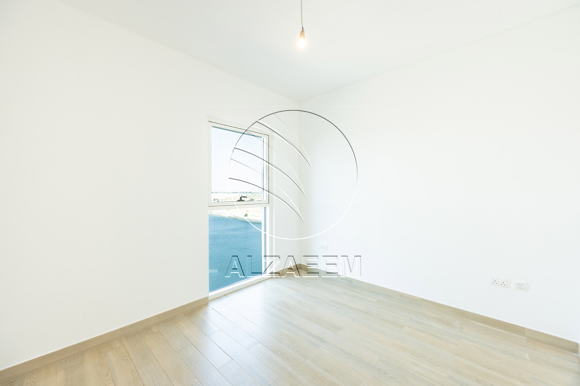 √ Full Canal View | HIGH LEVEL | VACANT √