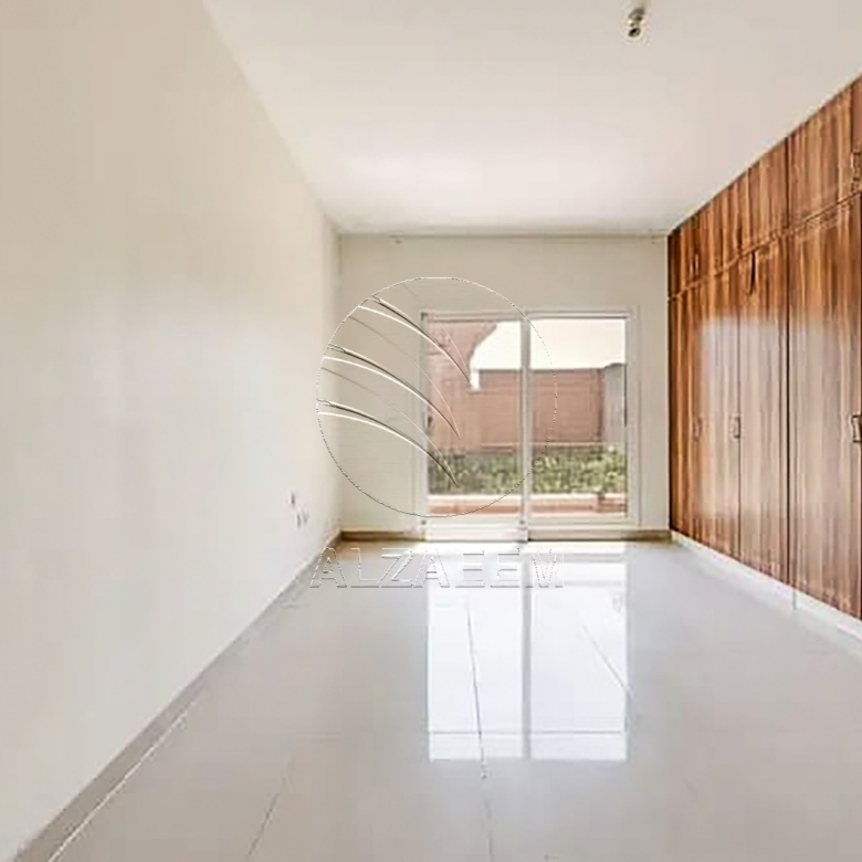 √ Single Row Corner | Private Pool | For End Use √