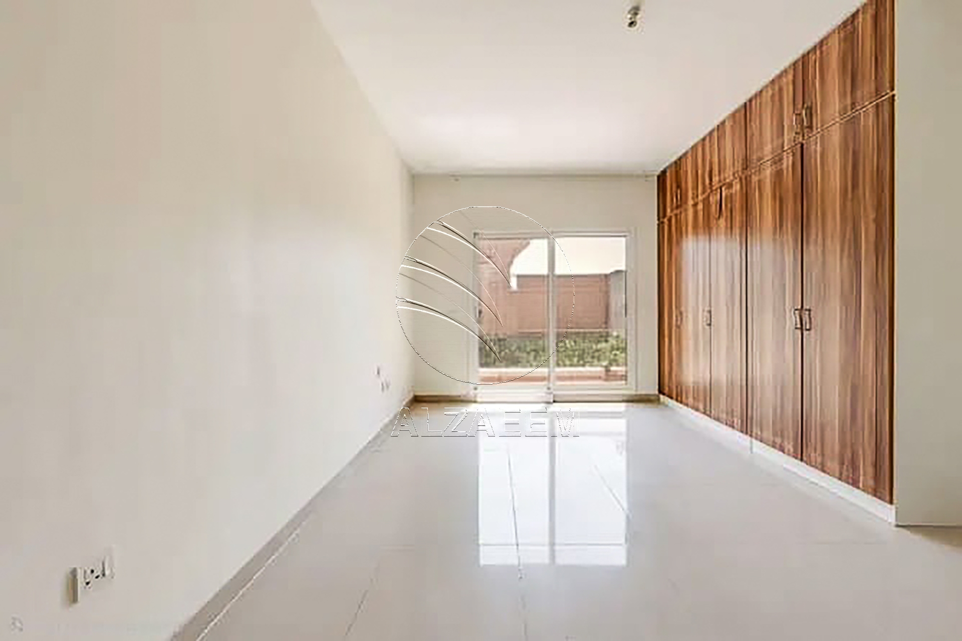 √ Single Row Corner | Private Pool | For End Use √
