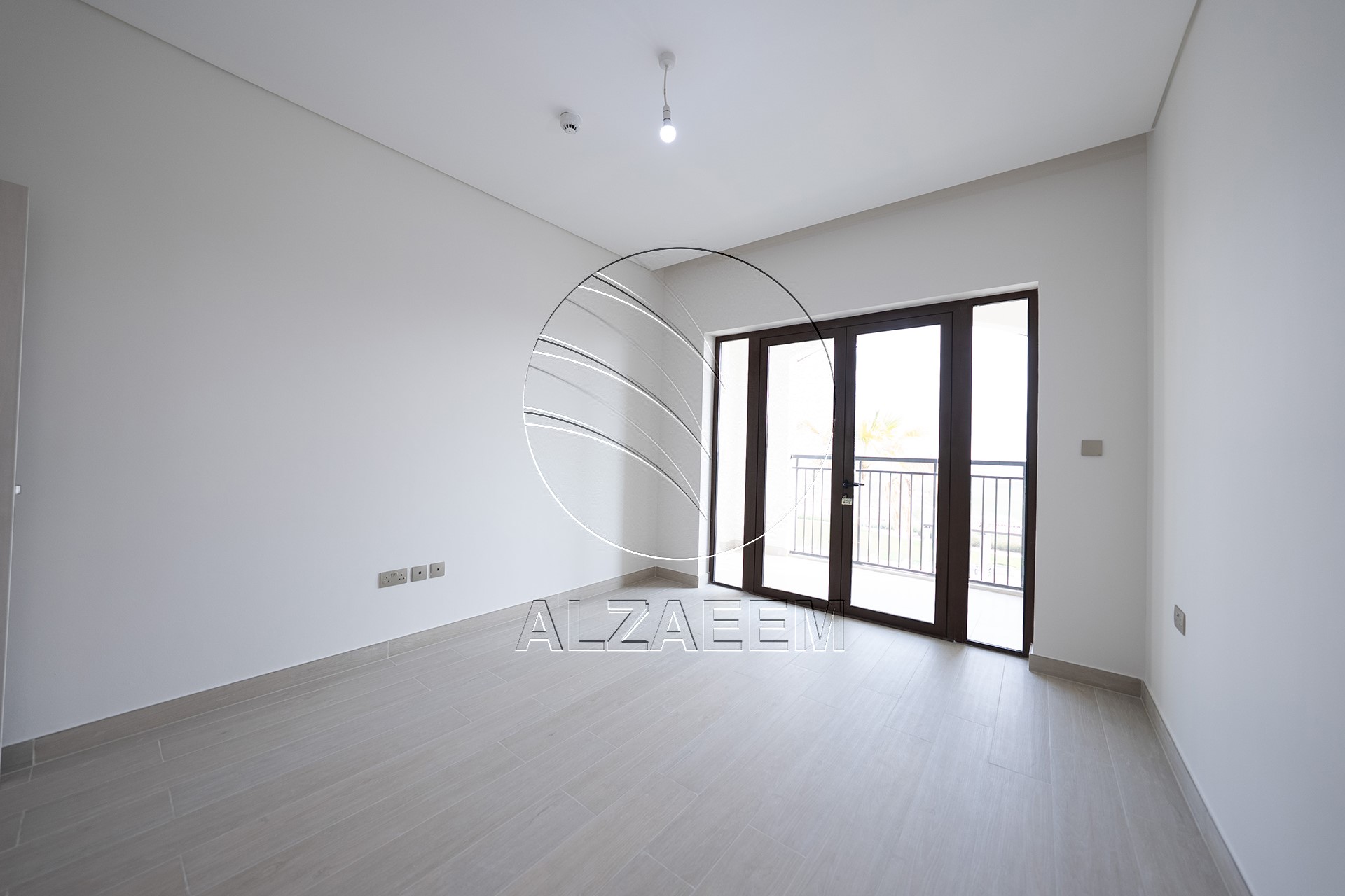 √ RARE 2BR+M Duplex | Direct Golf Course View √