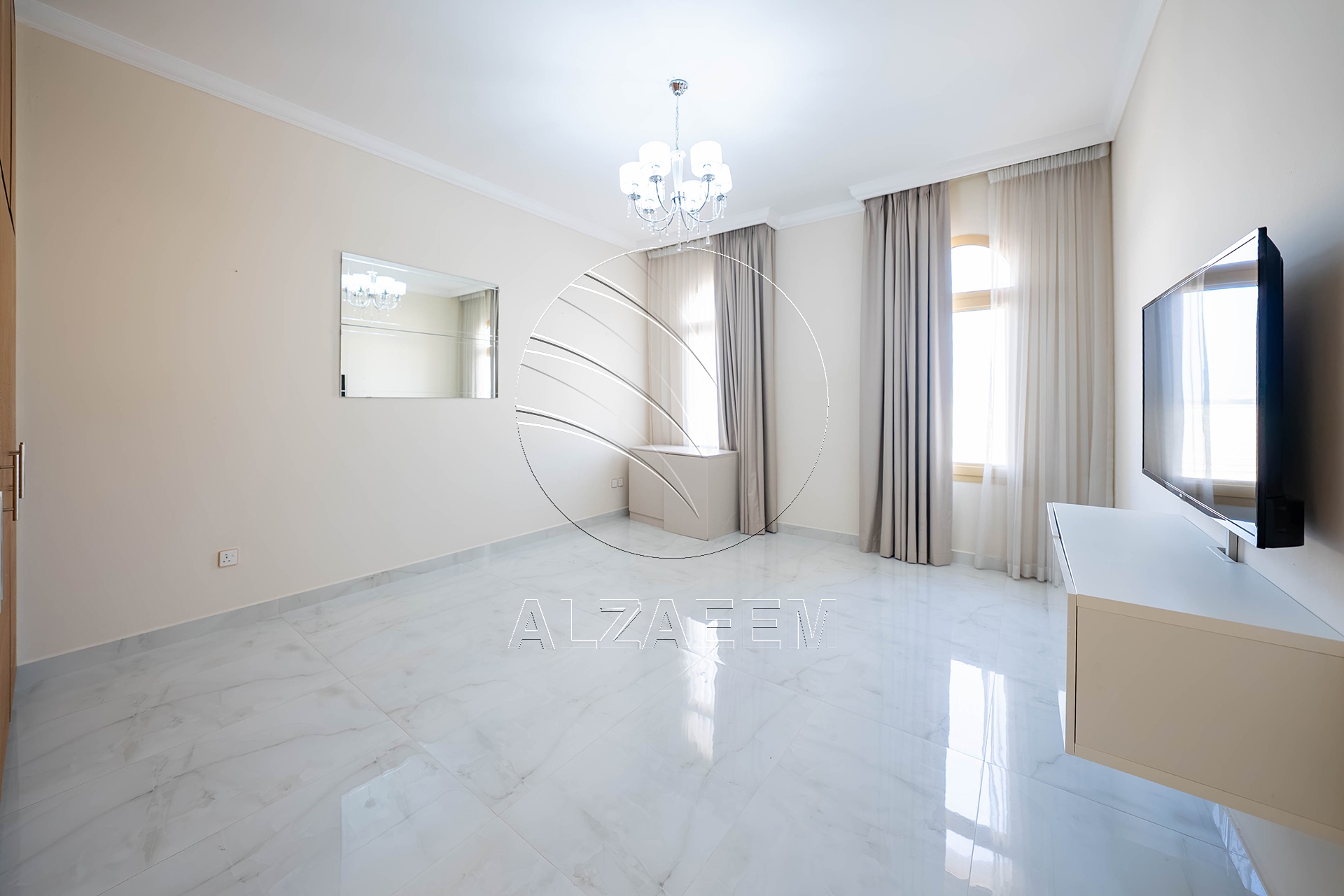 Single Row | Upgraded 5BR Villa | Pool and Garden
