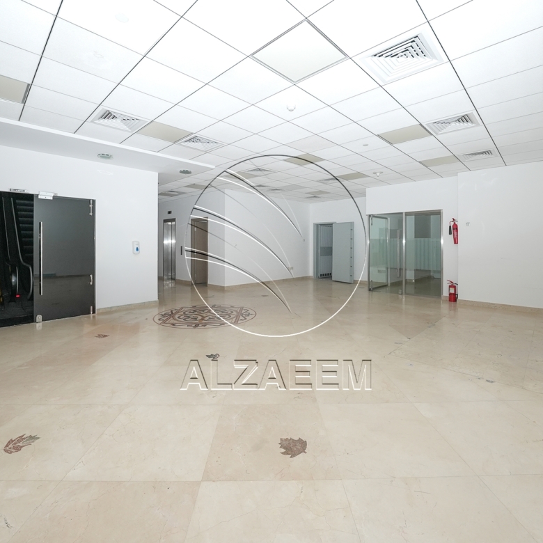 √Prime Showroom+Basement + 2 Mezzanine Levels √