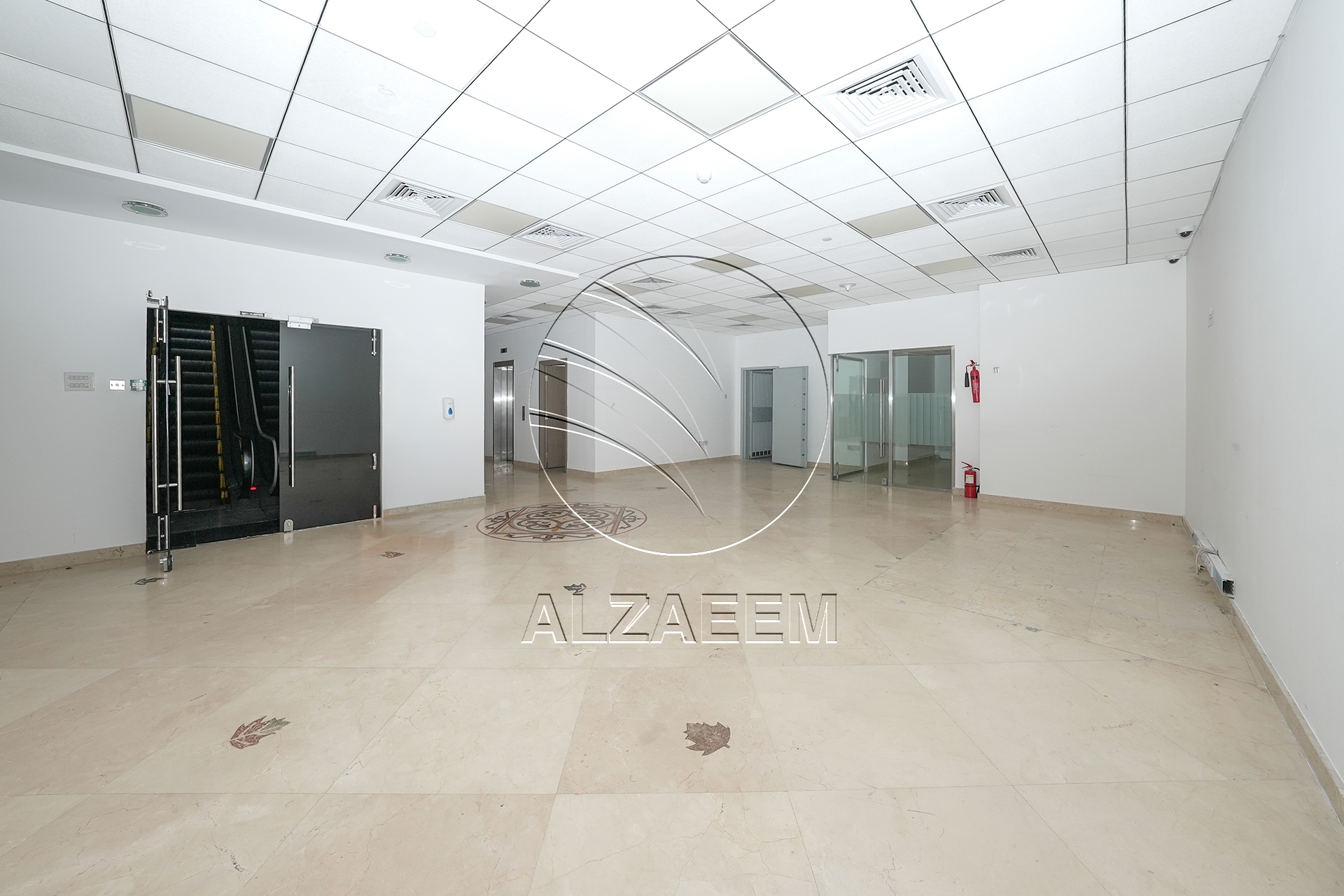 √Prime Showroom+Basement + 2 Mezzanine Levels √