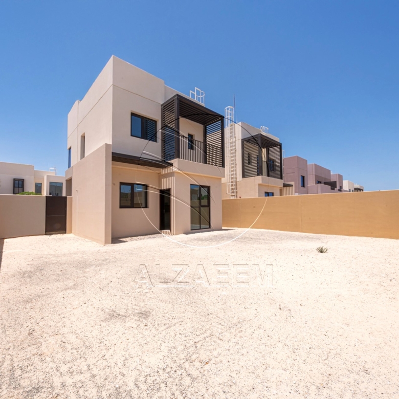 √EXCLUSIVE! | Spacious Plot! Prime Location√