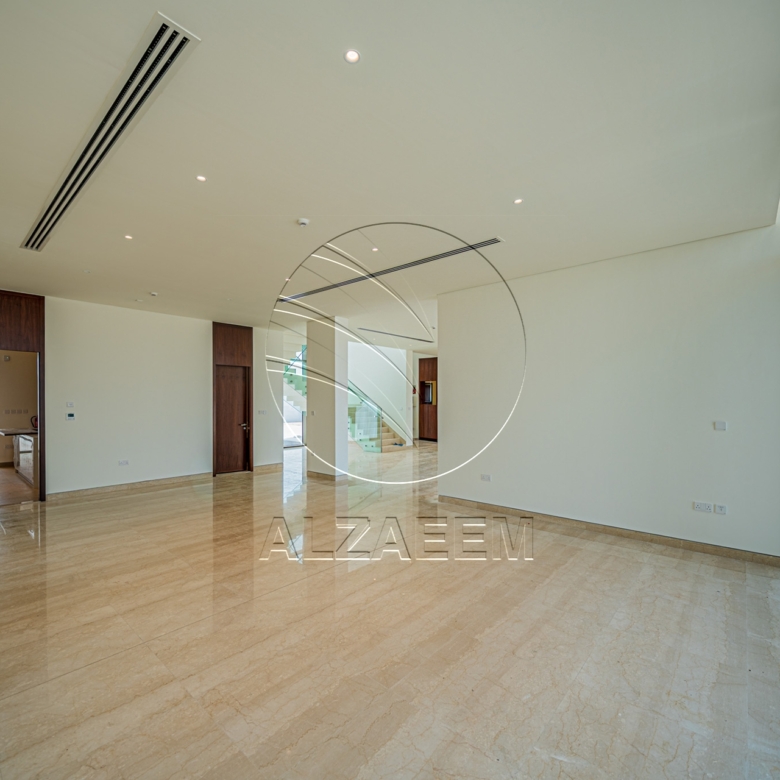 √Corner | Single Row | Big Plot Size | 5BR SELECT√