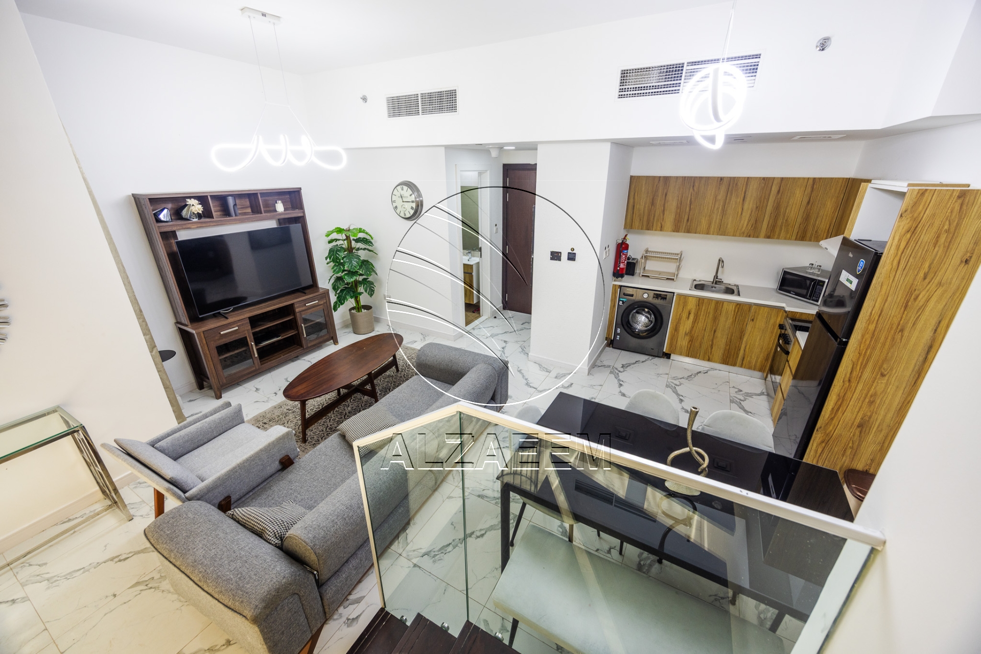 √ Furnished! 3 Payments | Semi-Corner Duplex √