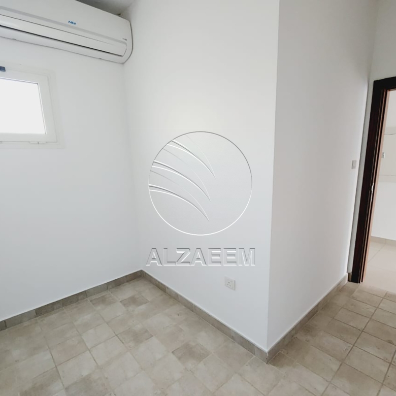L-Shaped Landscaped Garden | 3BR + Maid