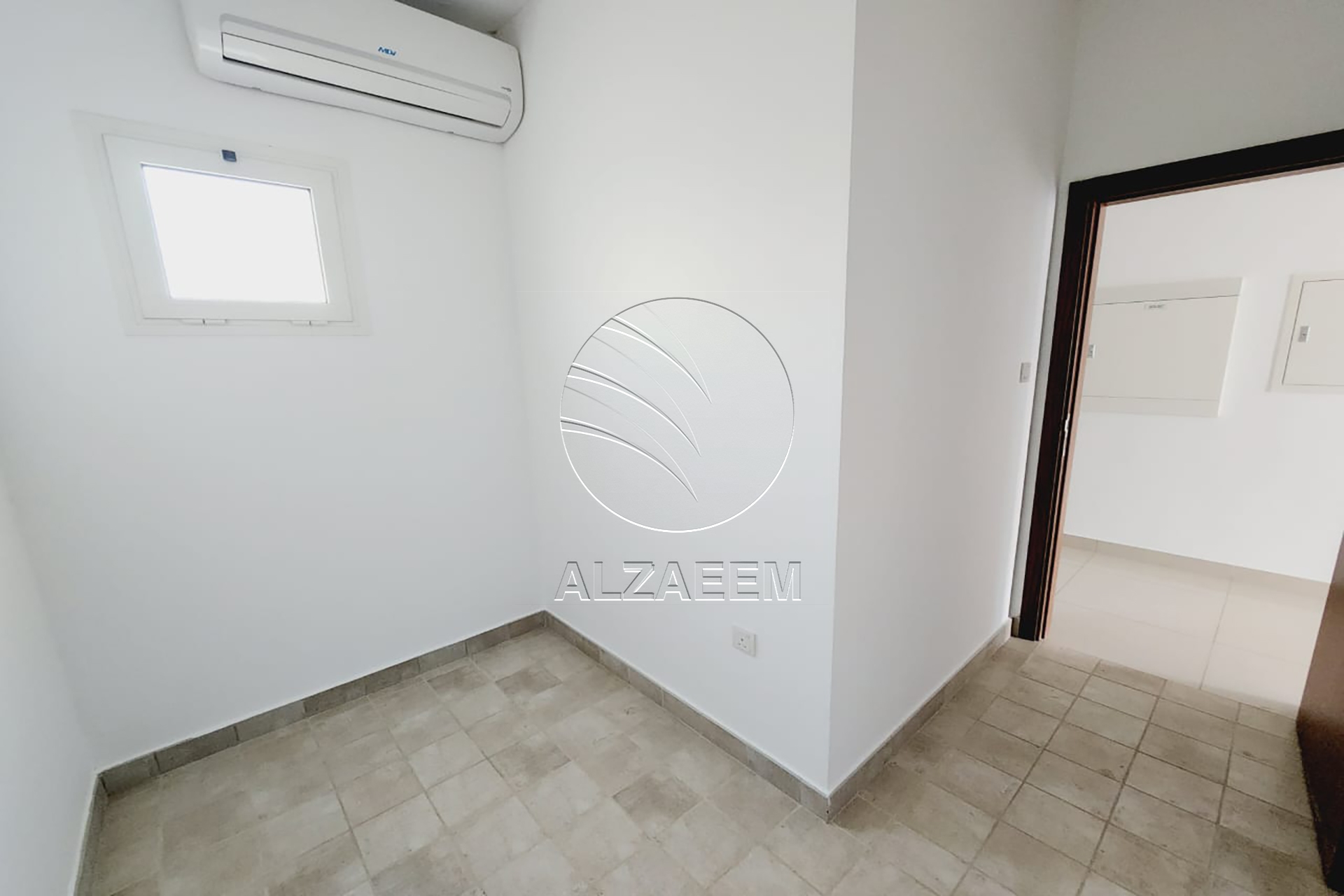 L-Shaped Landscaped Garden | 3BR + Maid