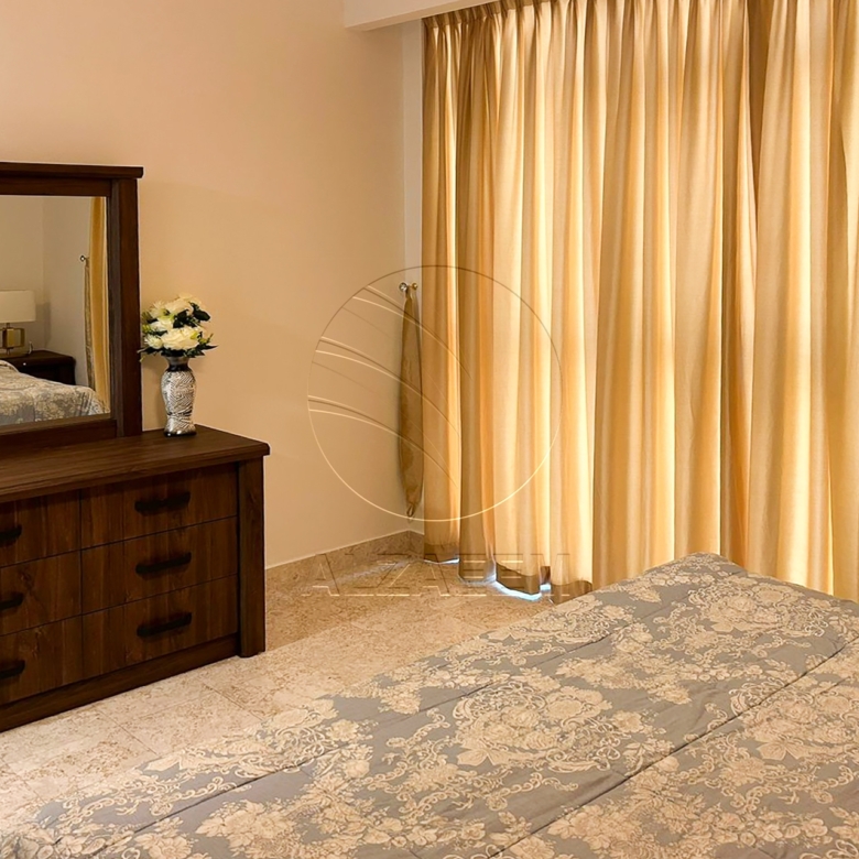 √ Luxuriously Furnished | VACANT | BIG Layout √