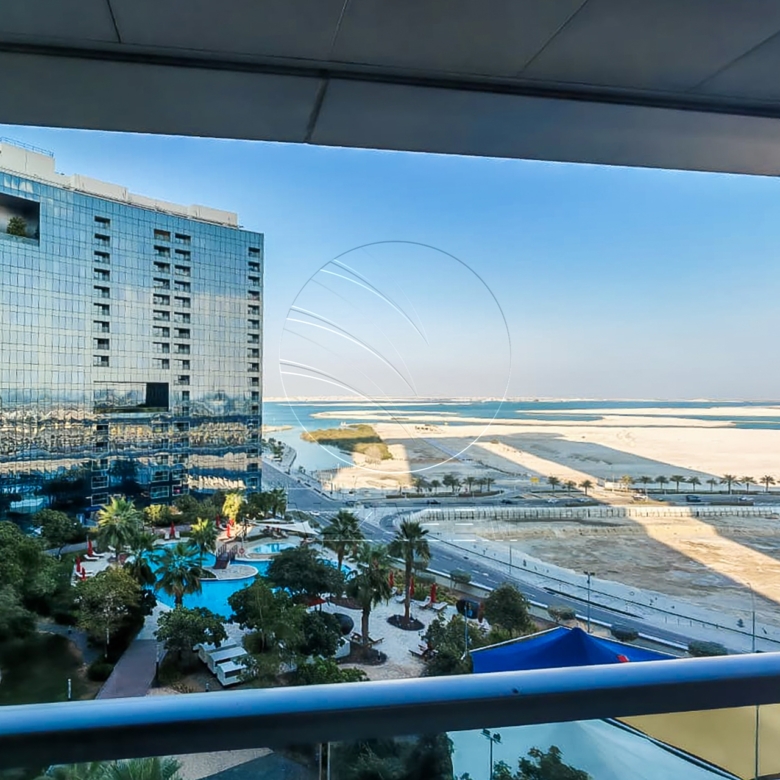√ Rare Availability | Pool & Sea View | VACANT √