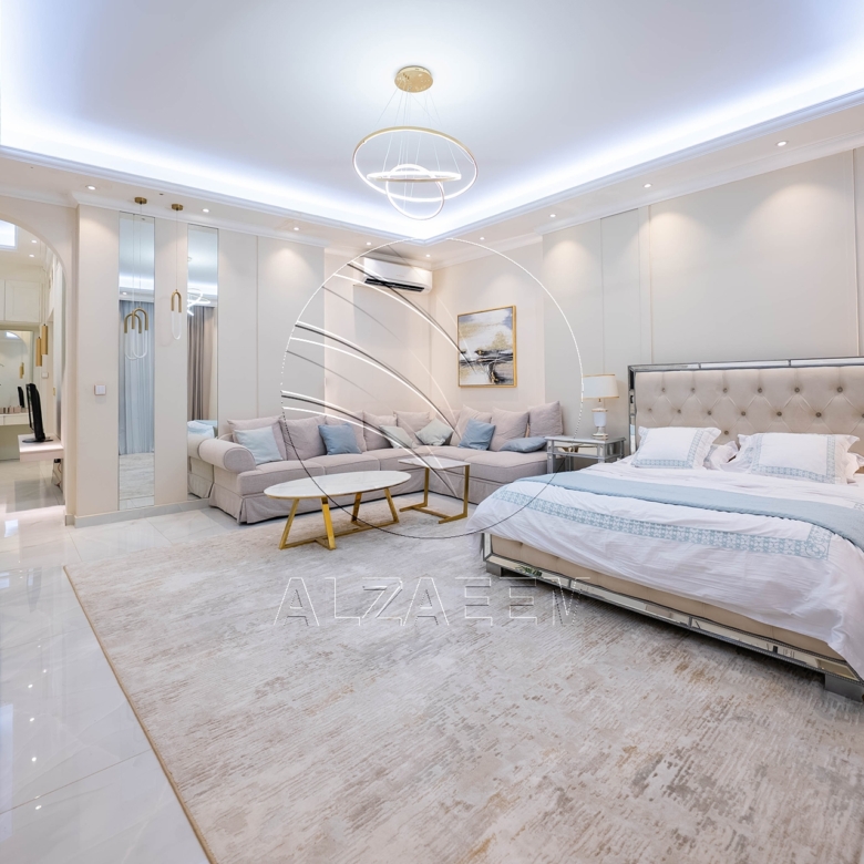 Single Row | Upgraded 5BR Villa | Pool and Garden