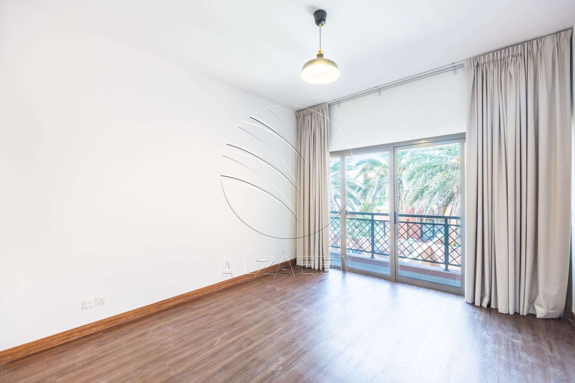 √ VACANT | Prime Location | Spacious 4BR Villa √