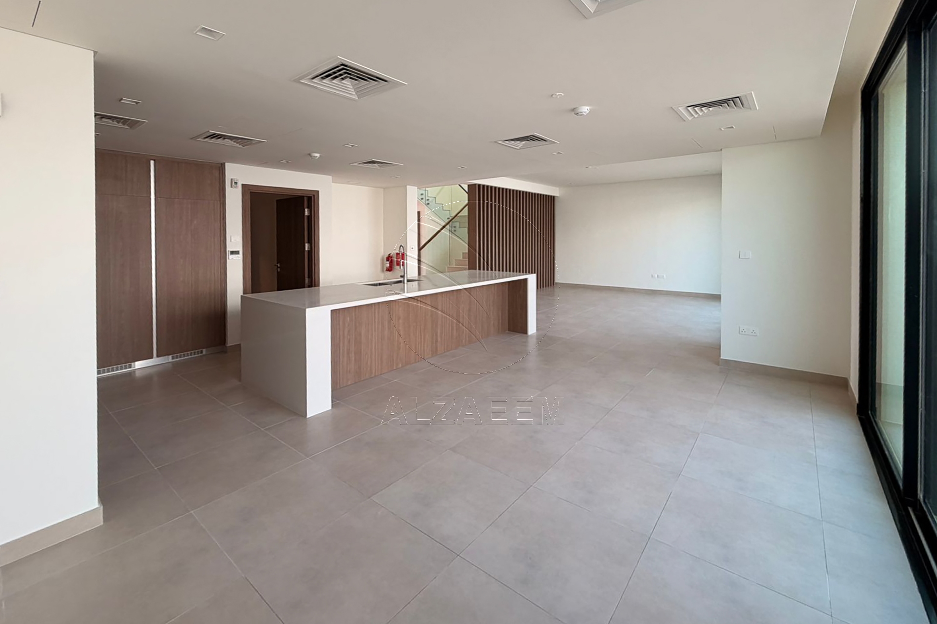 √ Near Community | Type 3Y | Move-in Ready √