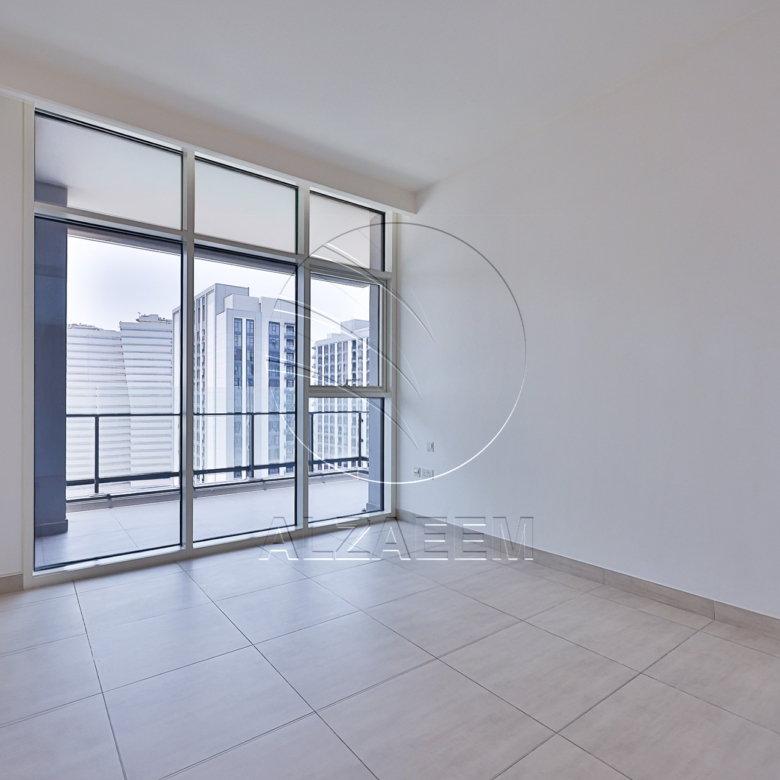 Vacant CORNER 3BR+Maid | Sea View | Higher Level