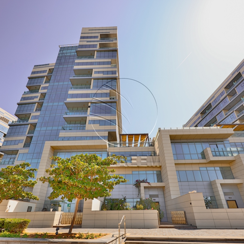 √ Corner FULL Seaview 3BR+M! Perfect for End Use √