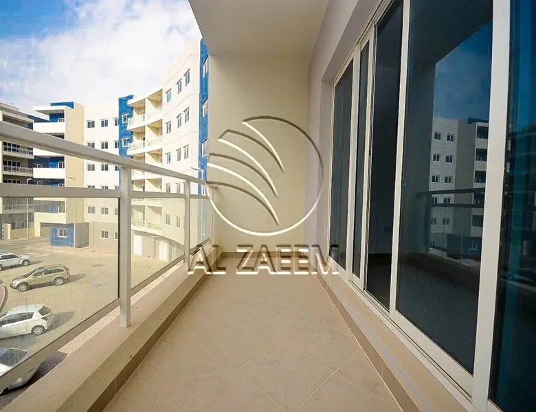 Nice Layout! Spacious 1BR+Storage | Community View