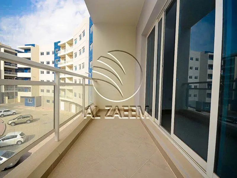 Nice Layout! Spacious 1BR+Storage | Community View