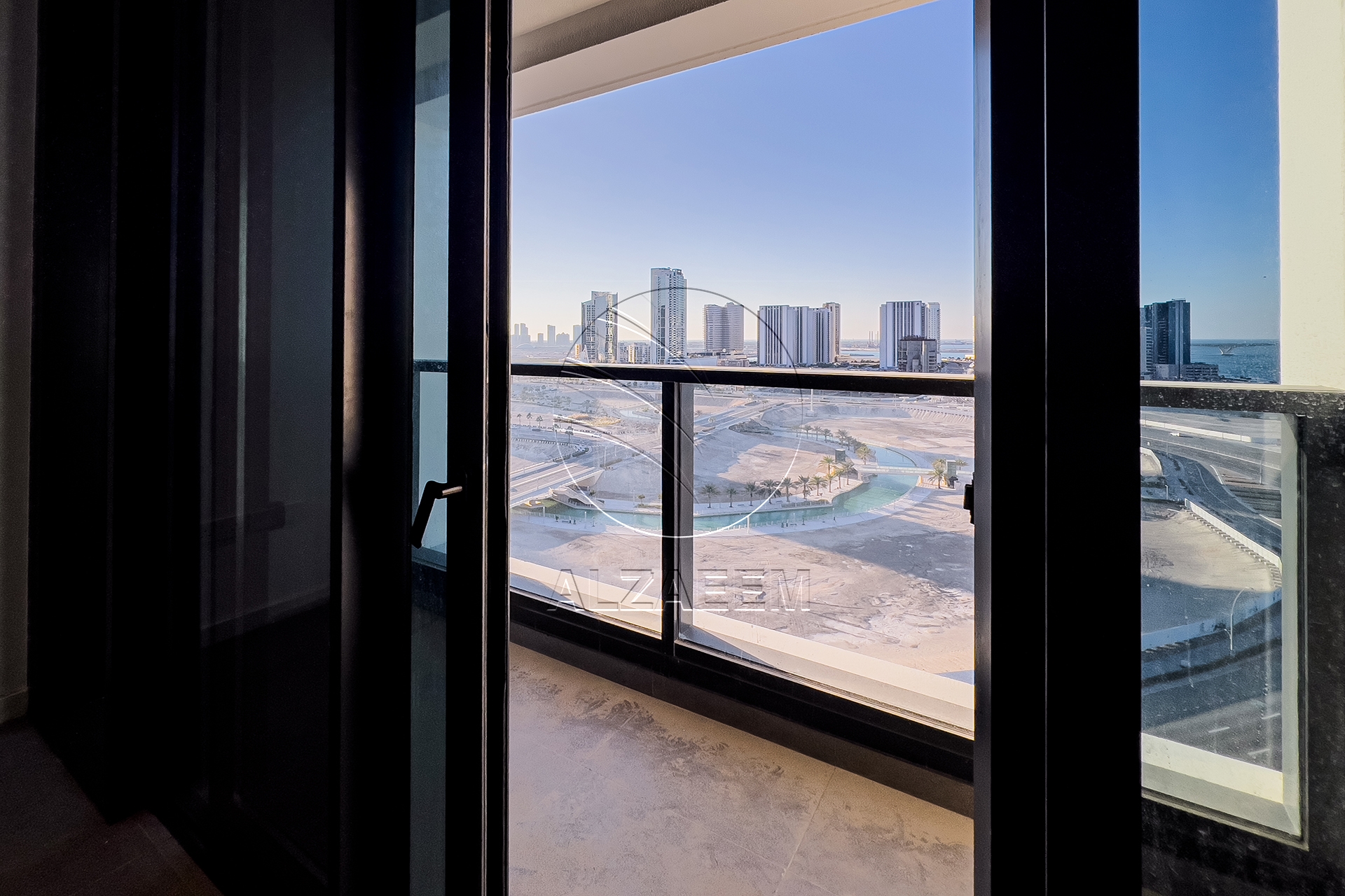 HOT! Stunning Seaview + Studio with Balcony