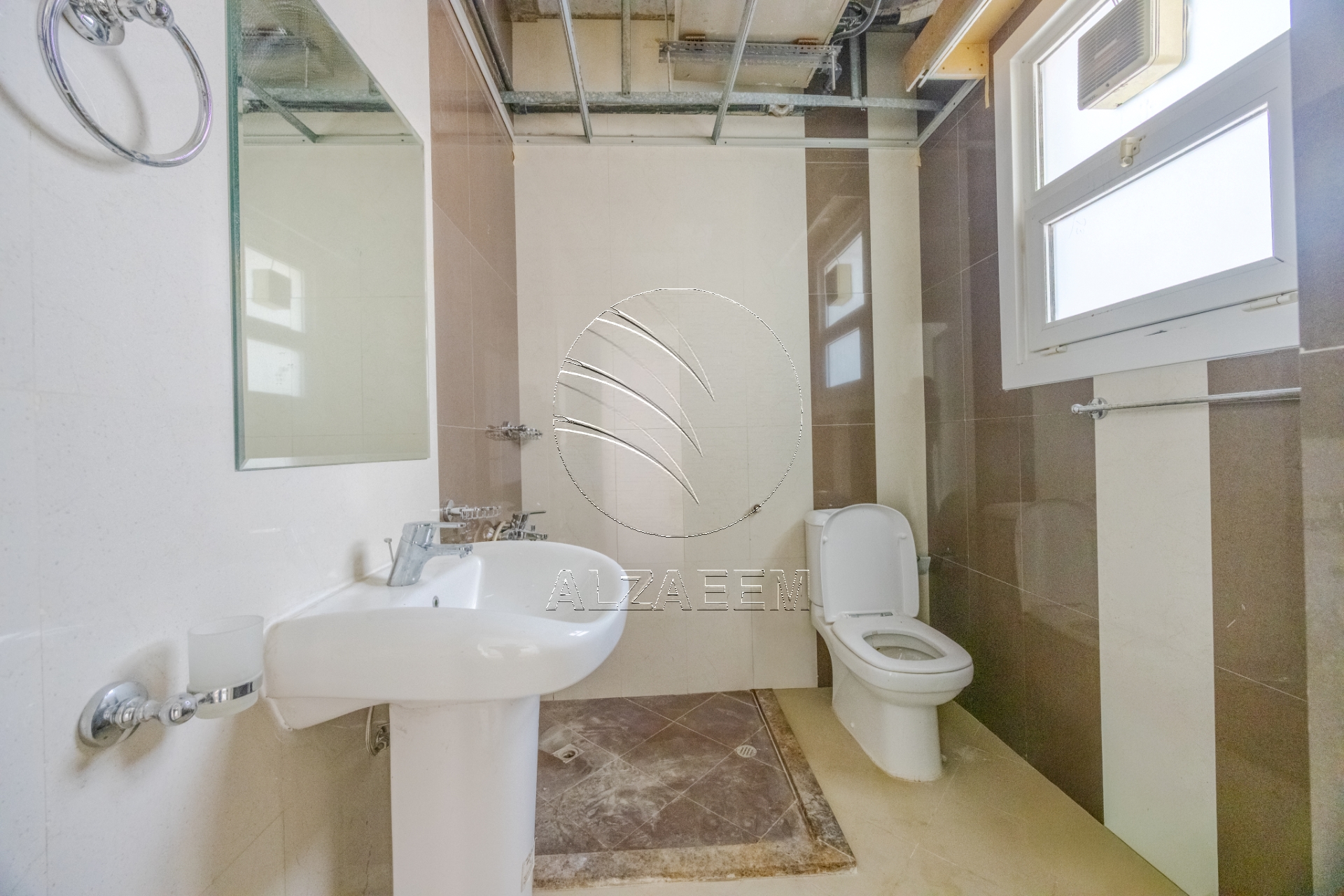 √9BR Multiple Approved Uses | Residential Allowed√