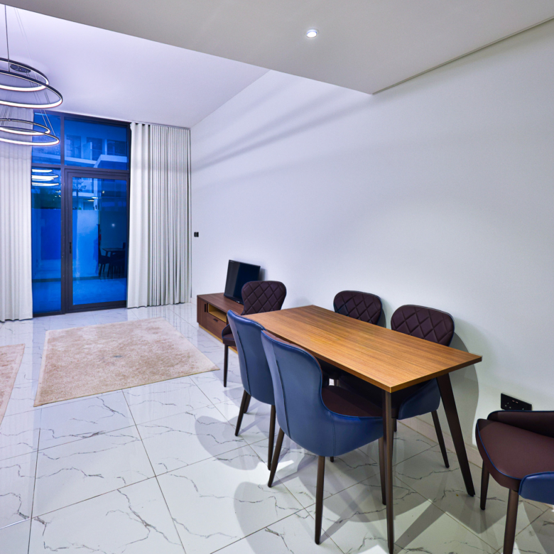 Furnished | 3BR TH | Big Layout | Vacant